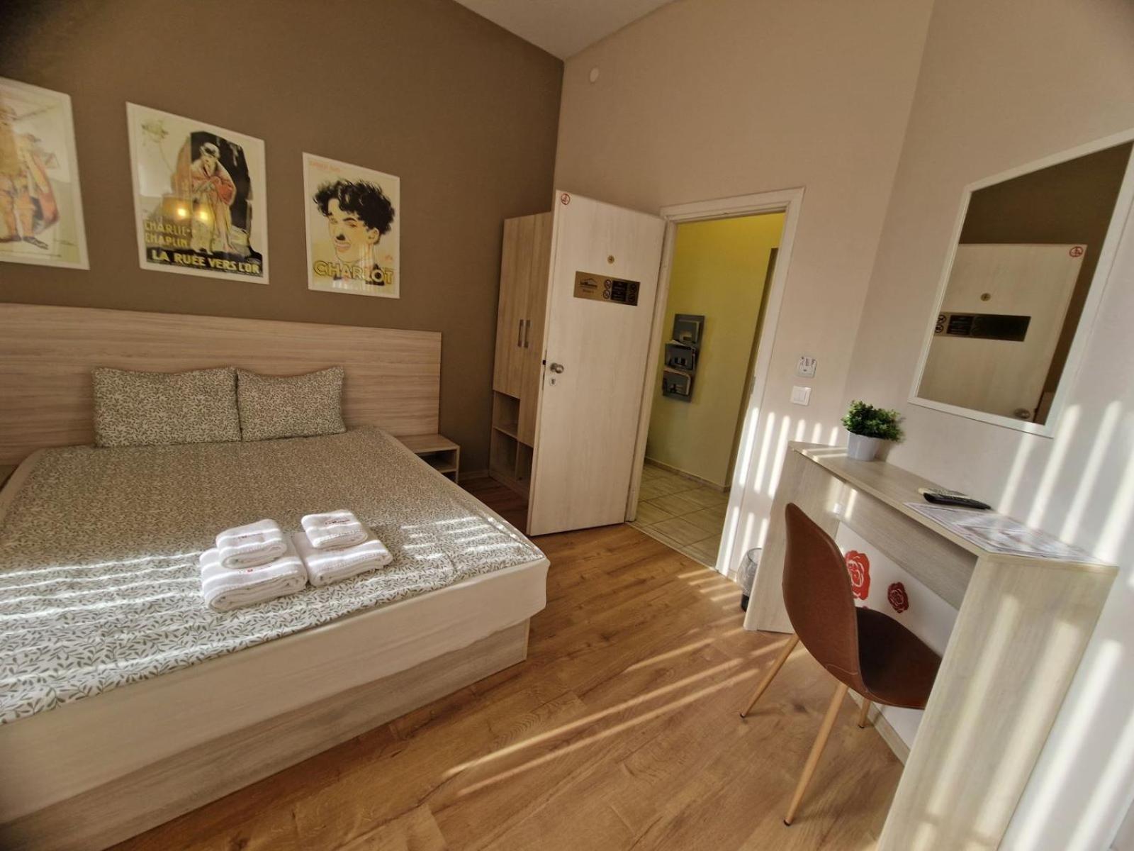 La Maison Ruse Exteriör bild